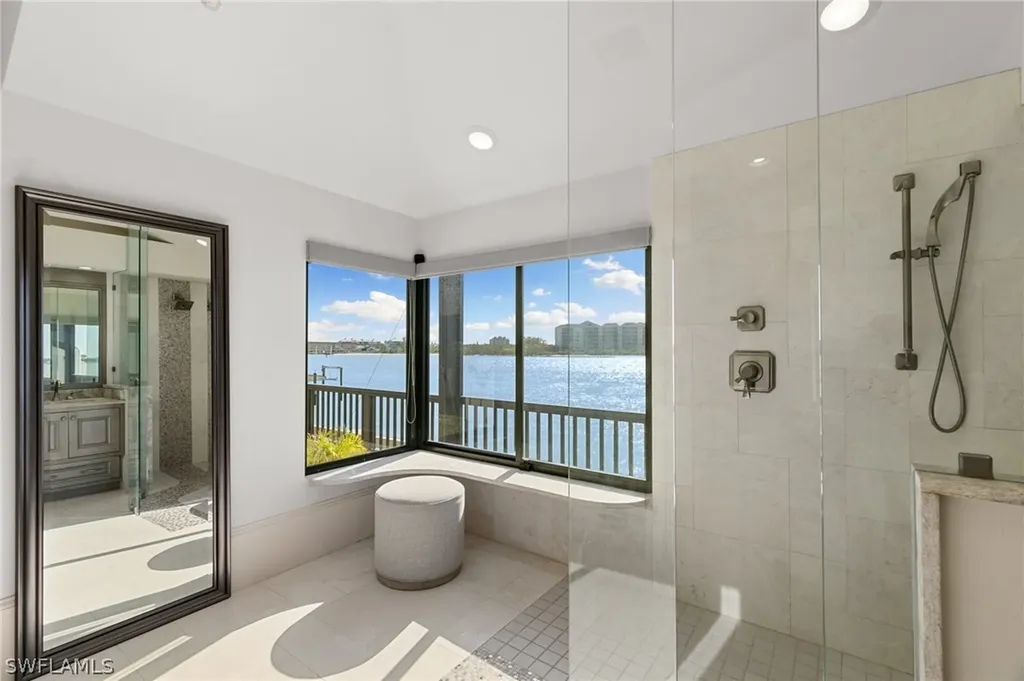 406 La Peninsula Boulevard Naples FL 34113