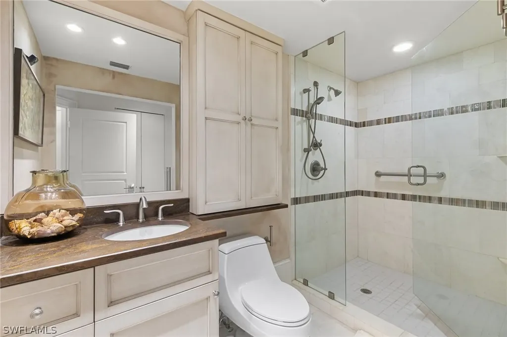 406 La Peninsula Boulevard Naples FL 34113