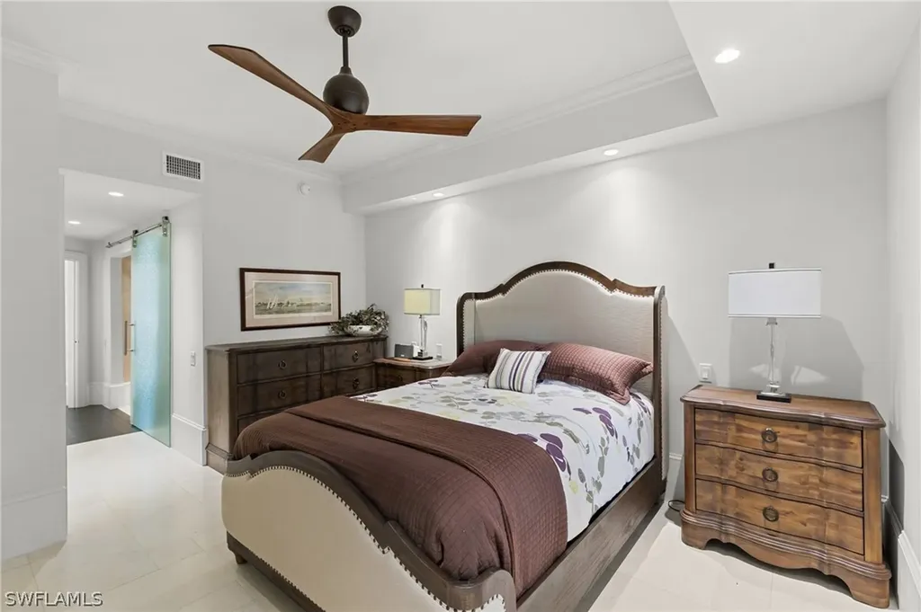 406 La Peninsula Boulevard Naples FL 34113
