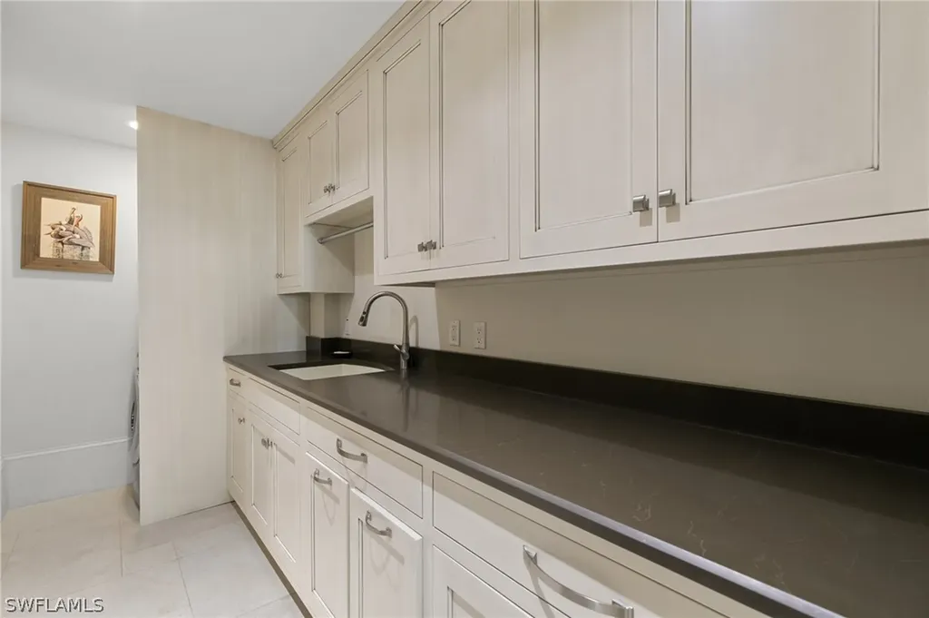 406 La Peninsula Boulevard Naples FL 34113