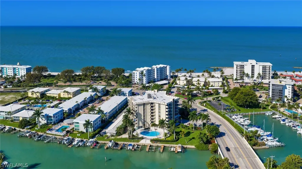 2150 Gulf Shore Boulevard N Naples FL 34102