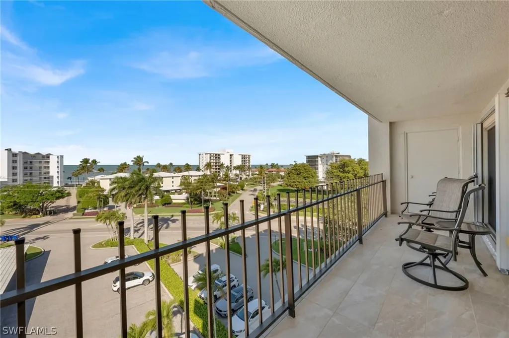 2150 Gulf Shore Boulevard N Naples FL 34102