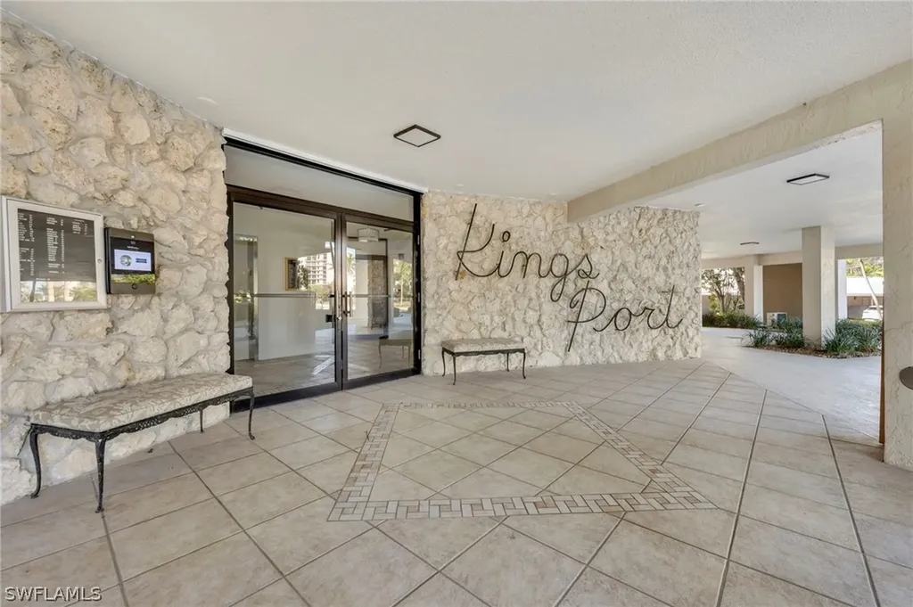 2150 Gulf Shore Boulevard N Naples FL 34102