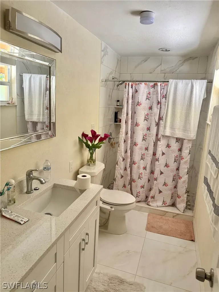 226 Kingston Drive Fort Myers FL 33905