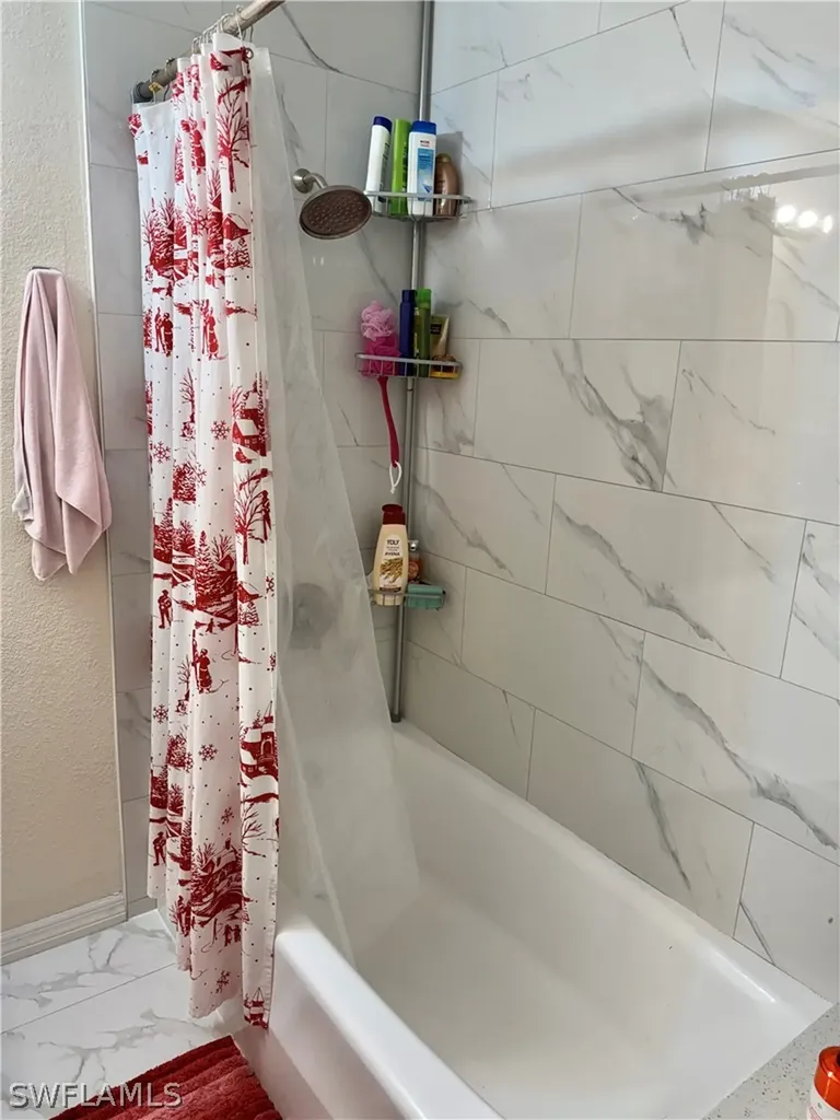 226 Kingston Drive Fort Myers FL 33905