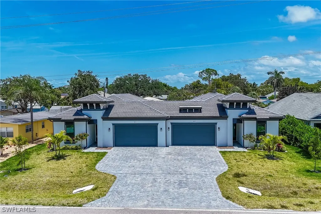 833 91st Avenue N Naples FL 34108