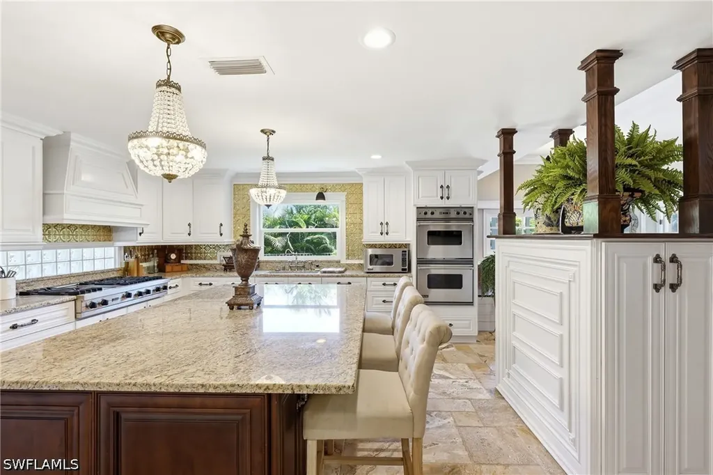 1748 Jewel Box Drive Sanibel FL 33957