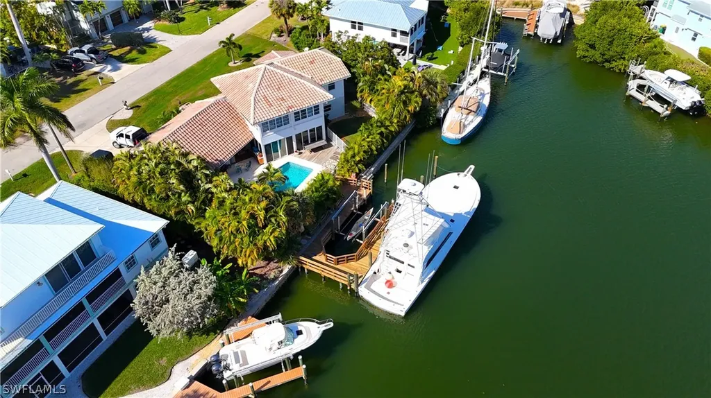 1748 Jewel Box Drive Sanibel FL 33957