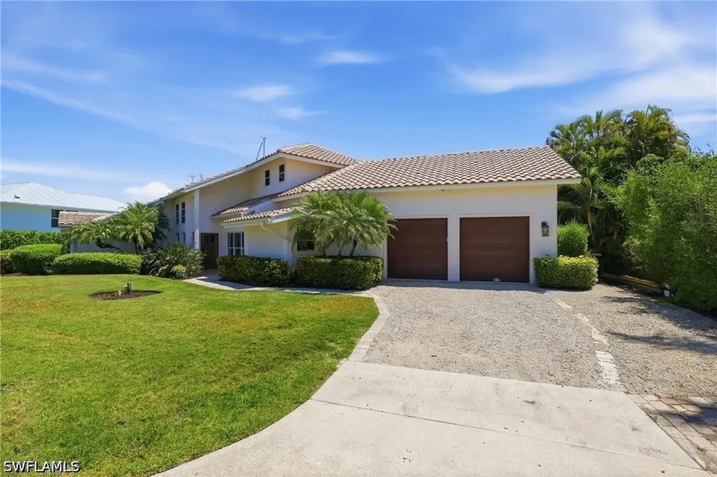 1748 Jewel Box Drive Sanibel FL 33957