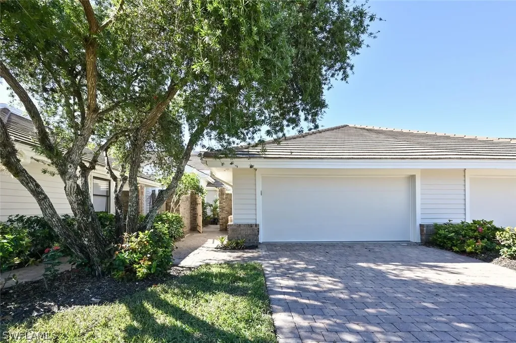 6631 Trident Way Naples FL 34108