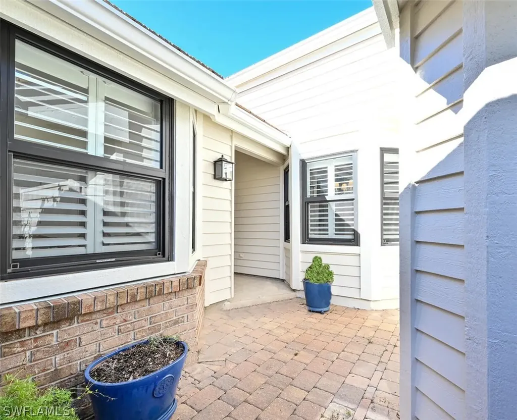 6631 Trident Way Naples FL 34108