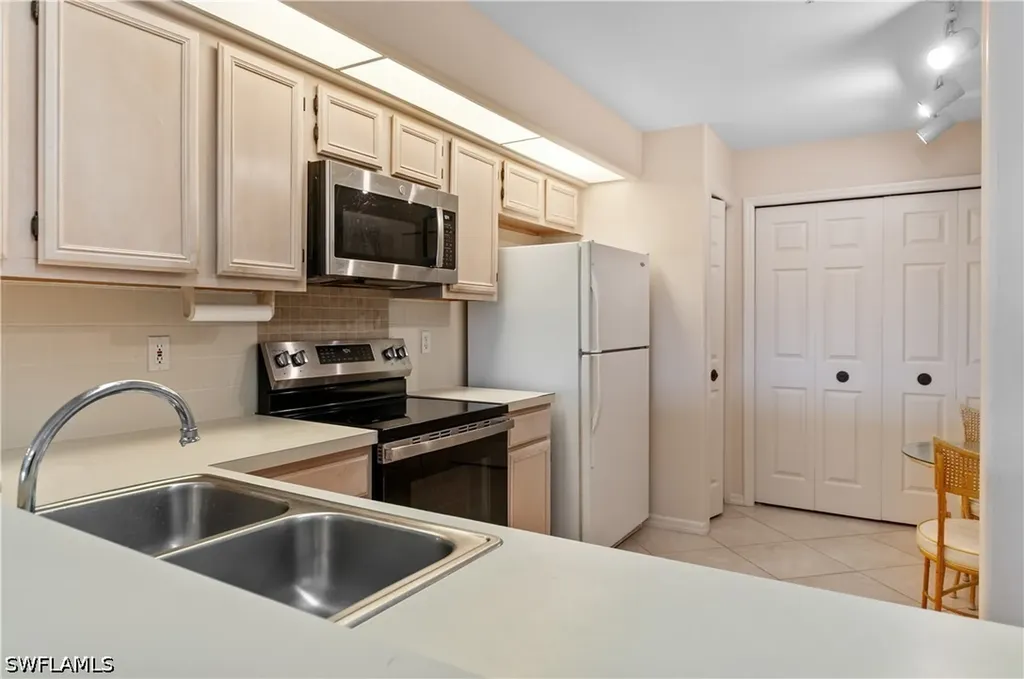 13020 Amberley Court Bonita Springs FL 34135