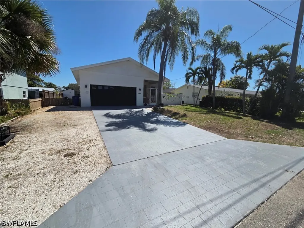 27312 Gasparilla Drive Bonita Springs FL 34135
