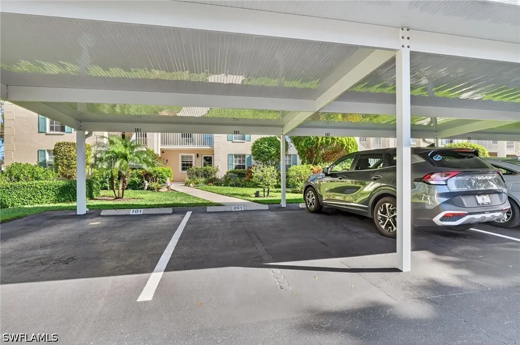 1704 Kings Lake Boulevard Naples FL 34112