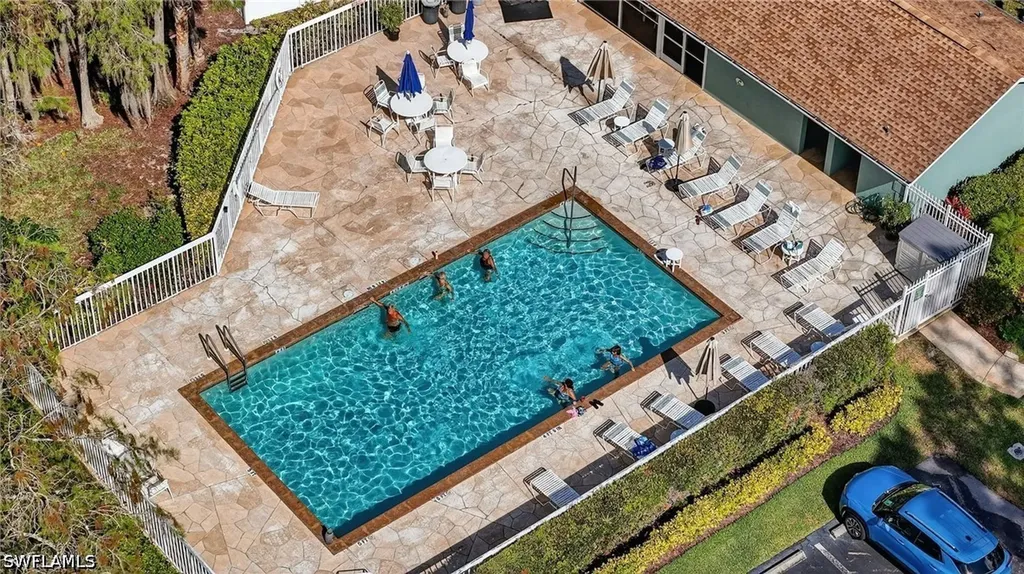 1704 Kings Lake Boulevard Naples FL 34112