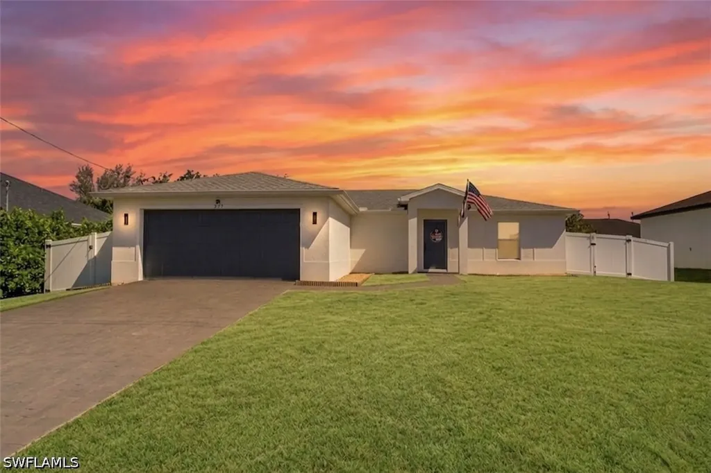 2903 NW 4th Place Cape Coral FL 33993