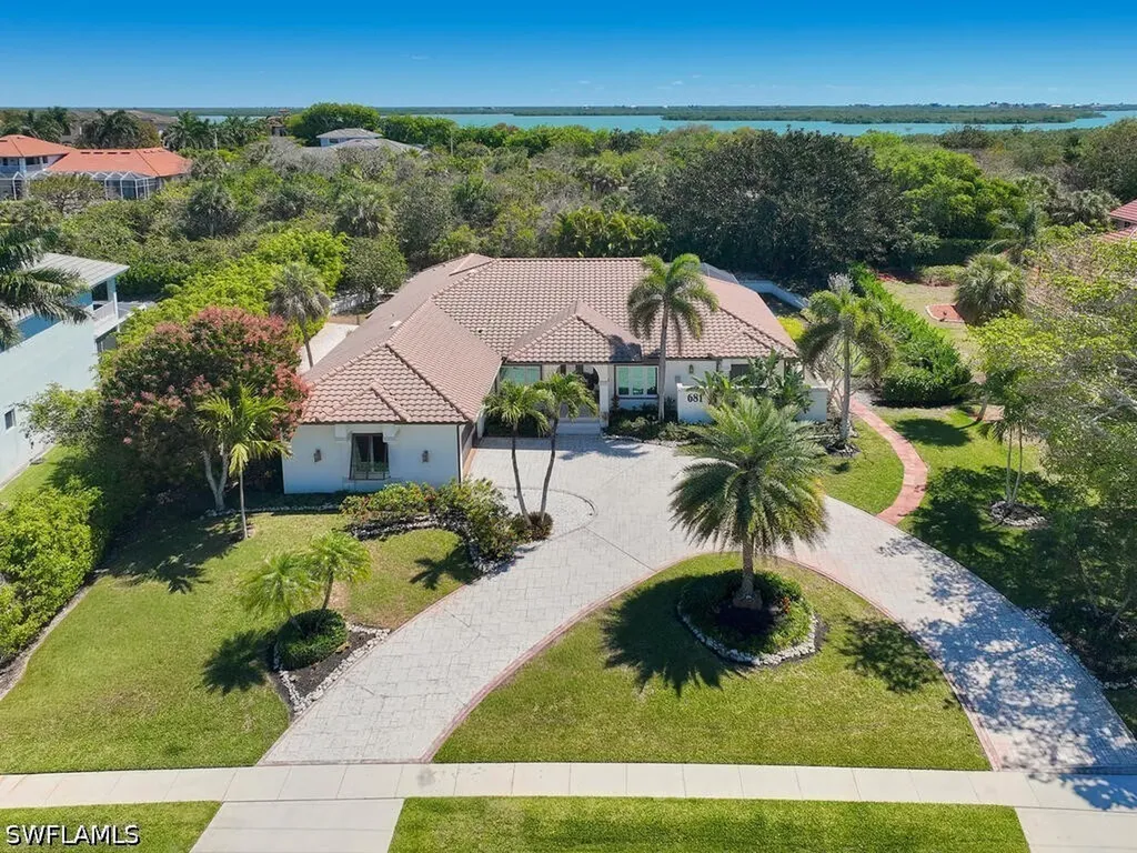 681 S Barfield Drive Marco Island FL 34145