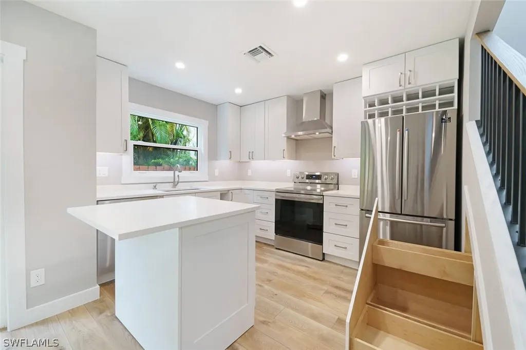 1130 5th Street S Naples FL 34102