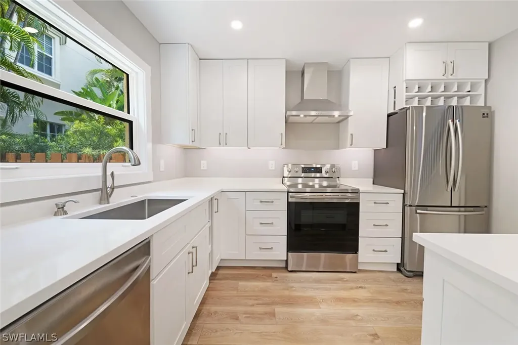 1130 5th Street S Naples FL 34102