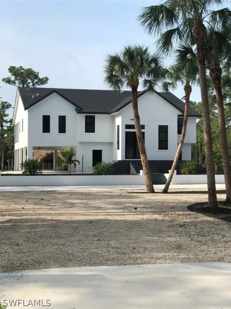 241 33rd Avenue NE Naples FL 34120