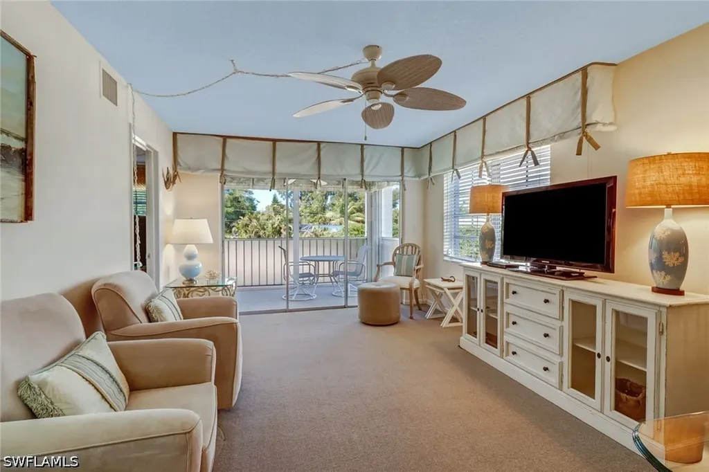 5 High Point Circle W Naples FL 34103