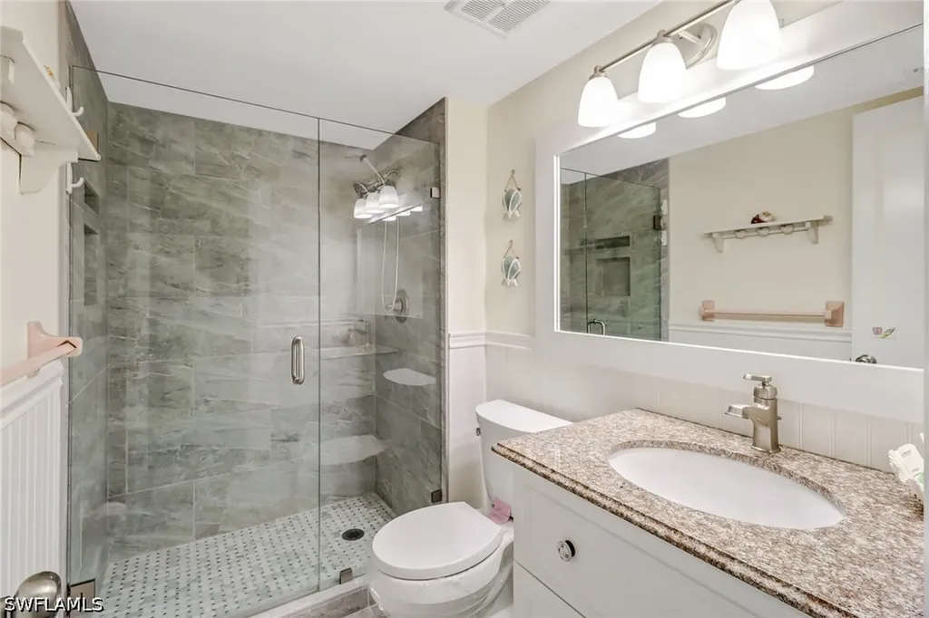 5 High Point Circle W Naples FL 34103