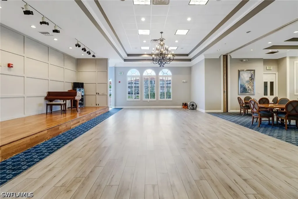 5 High Point Circle W Naples FL 34103