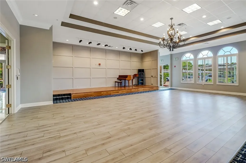 5 High Point Circle W Naples FL 34103