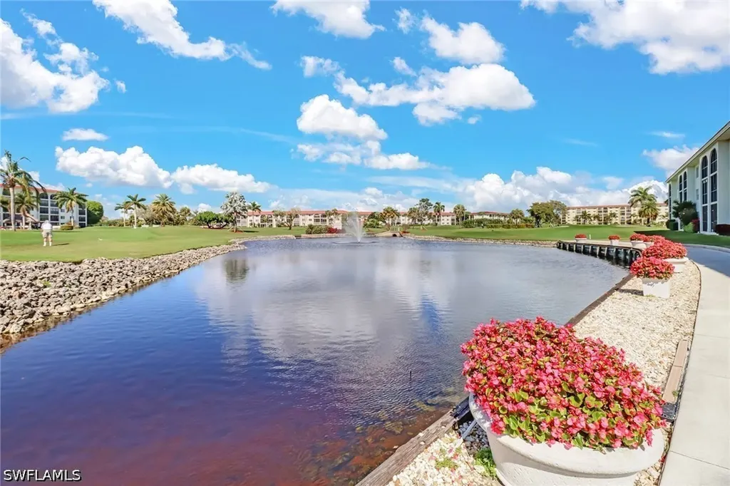 5 High Point Circle W Naples FL 34103