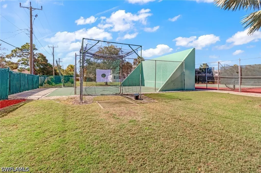 5 High Point Circle W Naples FL 34103