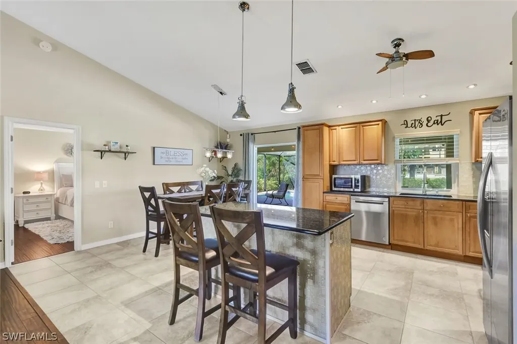 3722 SW 20th Place Cape Coral FL 33914