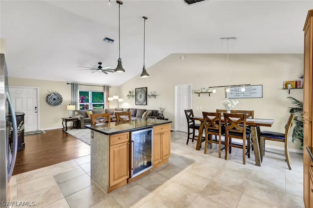 3722 SW 20th Place Cape Coral FL 33914
