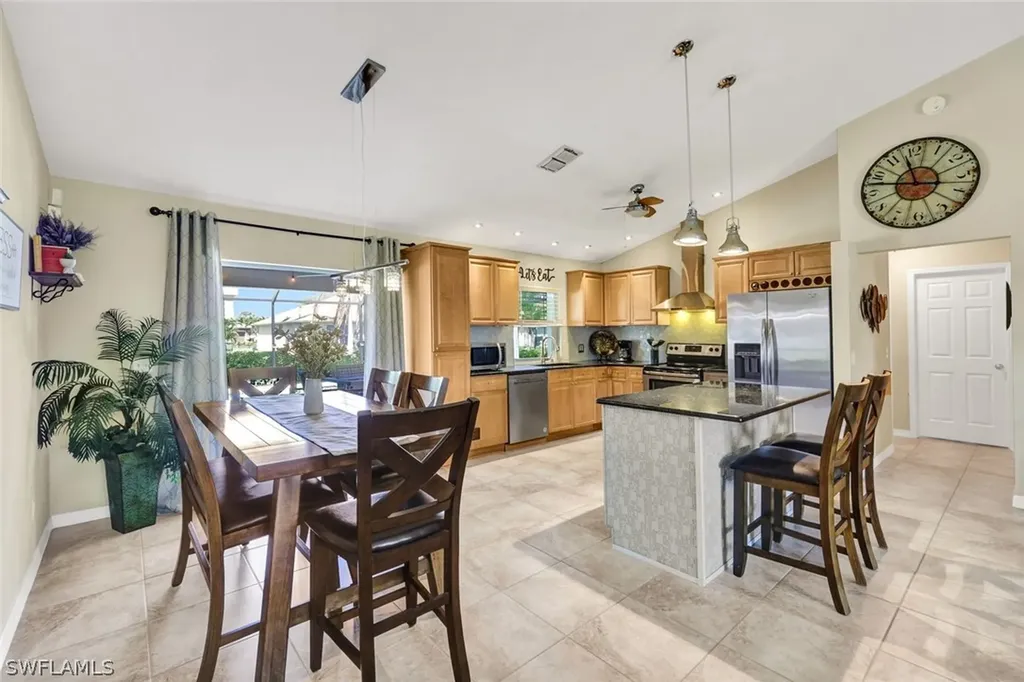 3722 SW 20th Place Cape Coral FL 33914