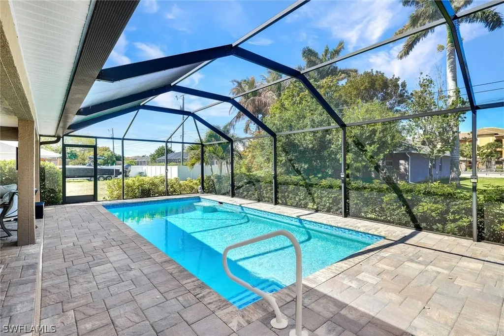 3722 SW 20th Place Cape Coral FL 33914