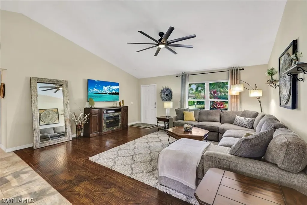 3722 SW 20th Place Cape Coral FL 33914
