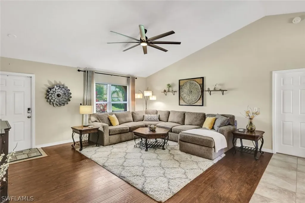 3722 SW 20th Place Cape Coral FL 33914