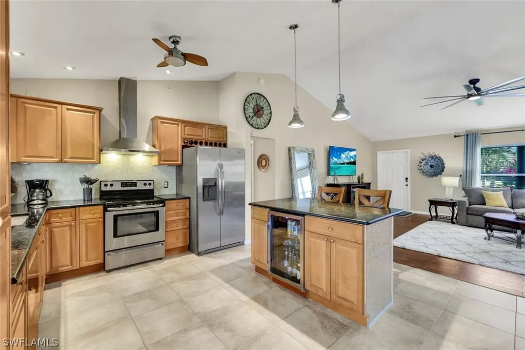 3722 SW 20th Place Cape Coral FL 33914