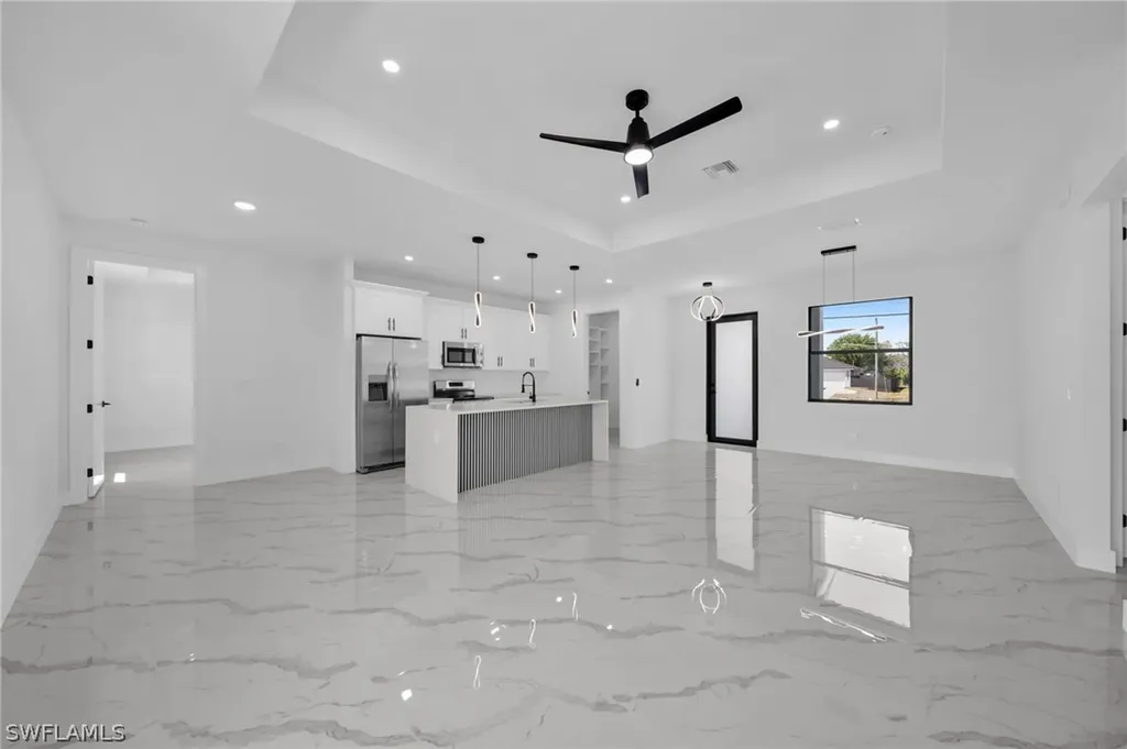 921 Chiquita Boulevard N Cape Coral FL 33993