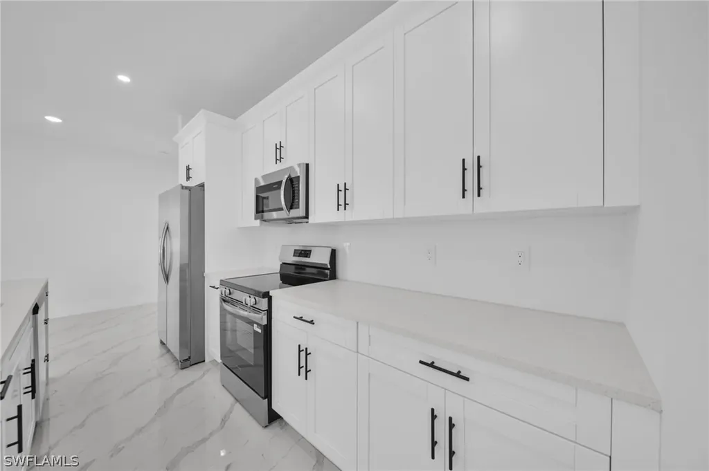 921 Chiquita Boulevard N Cape Coral FL 33993