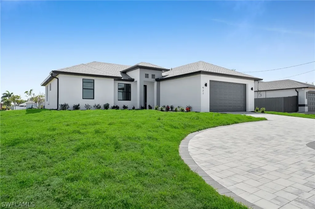921 Chiquita Boulevard N Cape Coral FL 33993