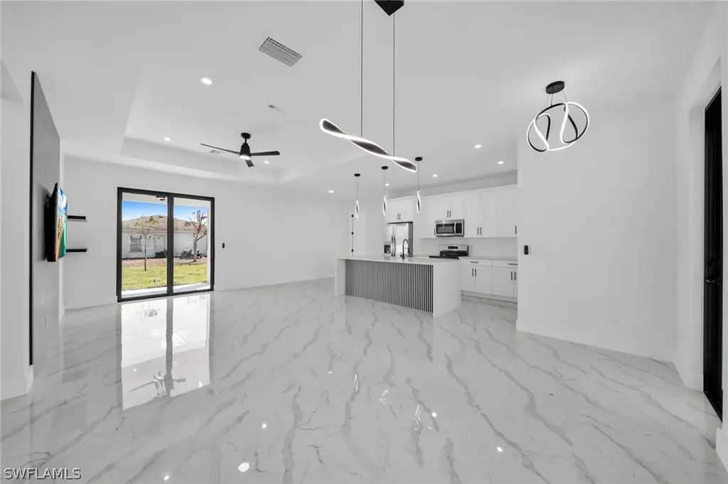 921 Chiquita Boulevard N Cape Coral FL 33993