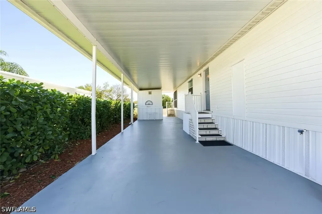 550 Charlemagne Boulevard Naples FL 34112