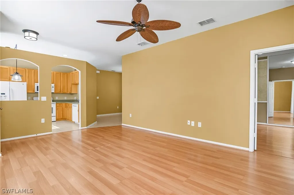 7820 Sandpine Court Naples FL 34104