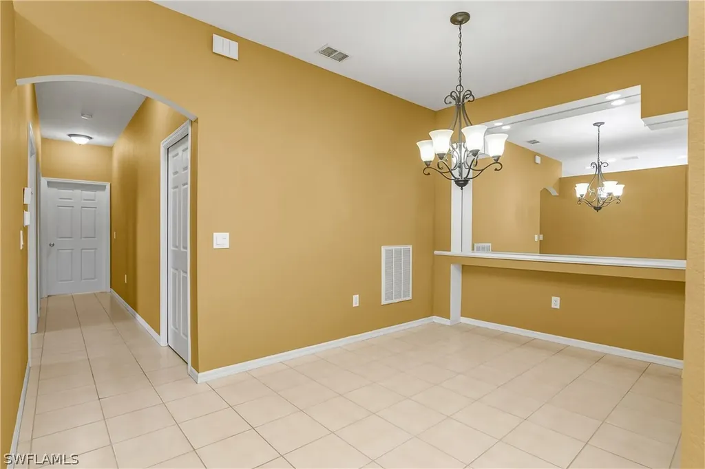 7820 Sandpine Court Naples FL 34104