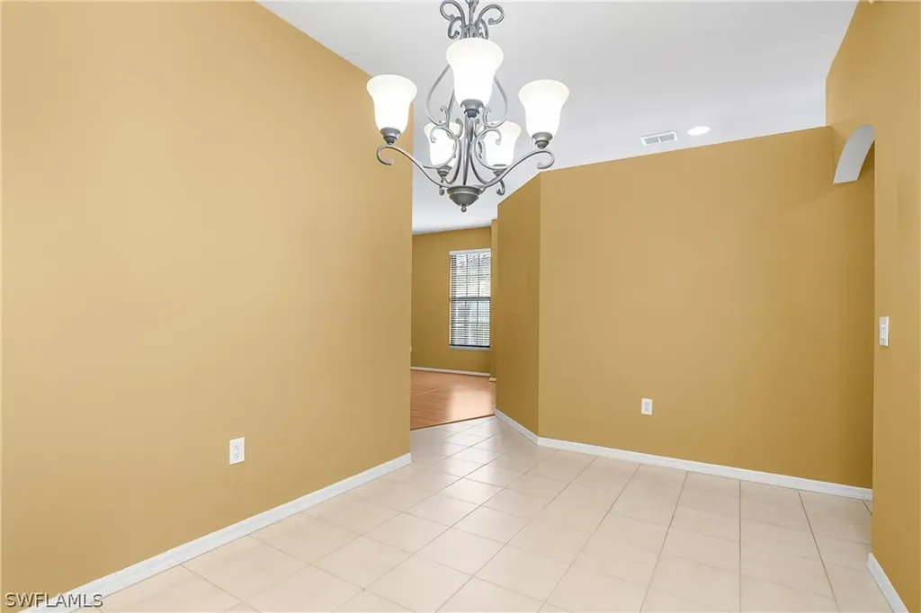 7820 Sandpine Court Naples FL 34104