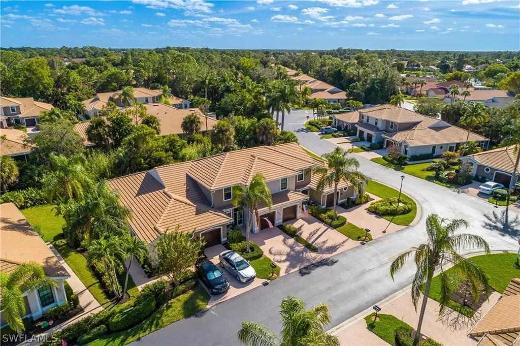 7820 Sandpine Court Naples FL 34104
