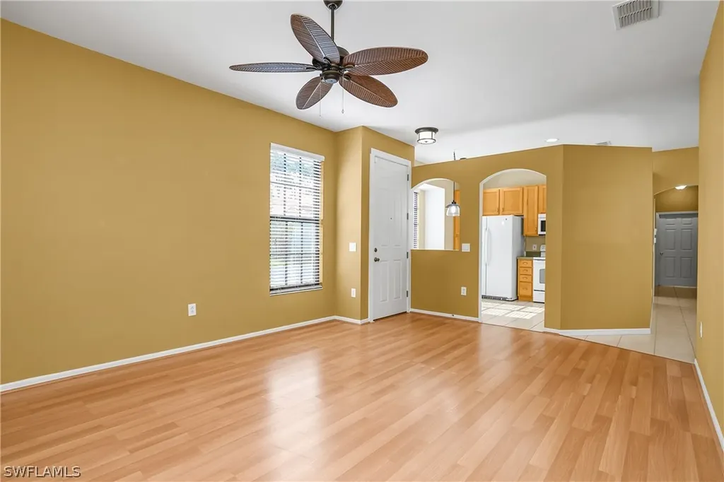 7820 Sandpine Court Naples FL 34104