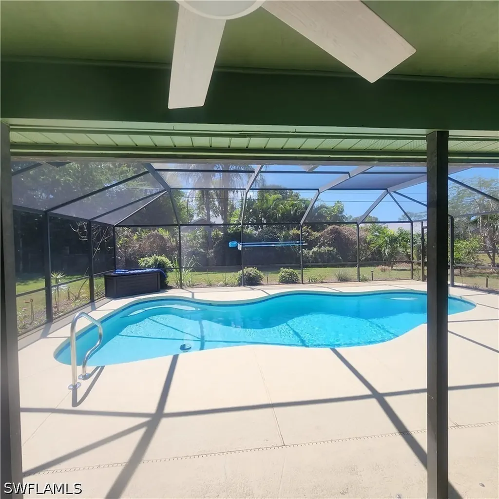 188 Willoughby Drive Naples FL 34110