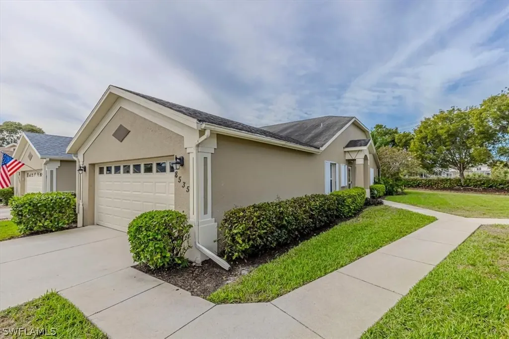 8535 Ibis Cove Circle Naples FL 34119