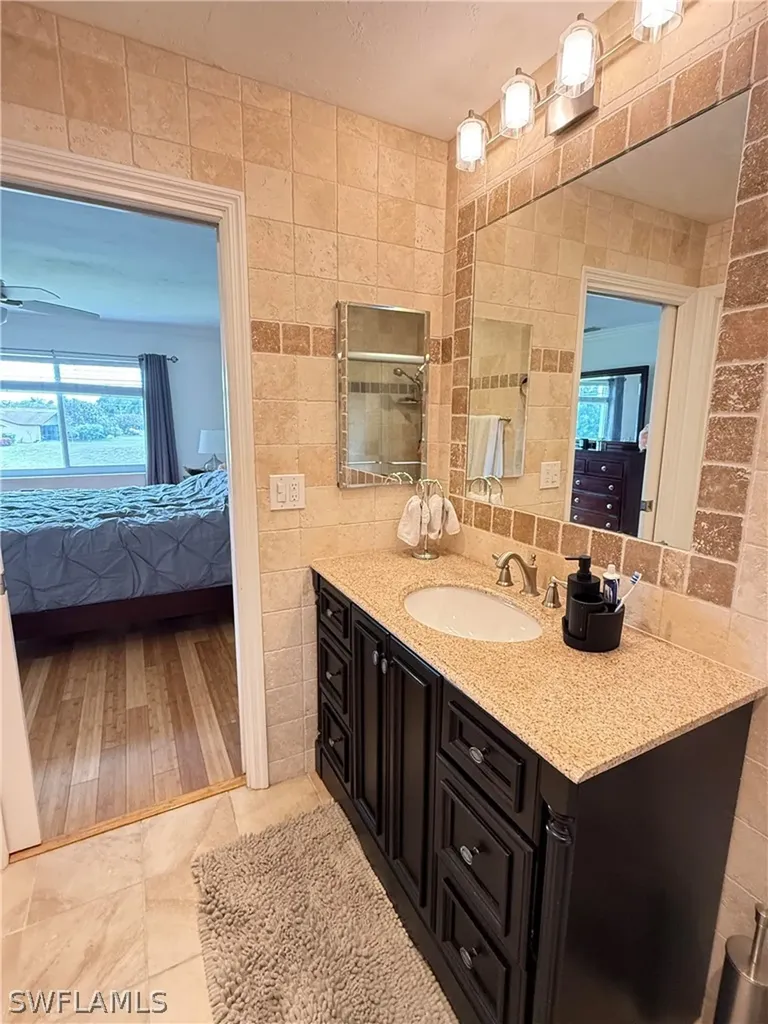 4070 Northlight Drive Naples FL 34112